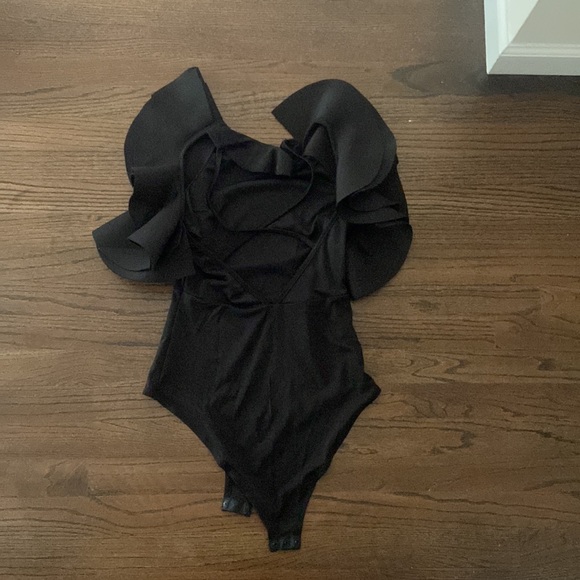 low back criss cross black body suit - Picture 2 of 2